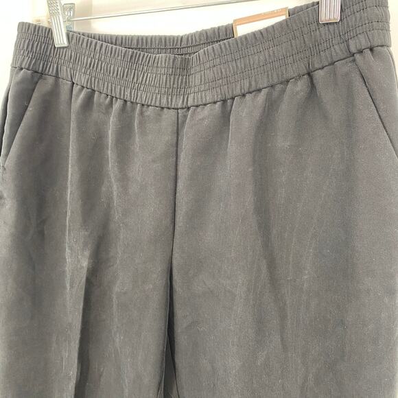 Chico’s Women's Black The Ultimate Fit Tencel Cuffed Ankle Pants NWT Size 0.5 - Picture 6 of 7